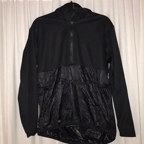 nike hoodie waterproof